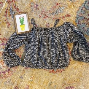 Girl’s black and white blouse